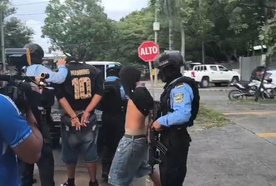 Capturan en SPS a tres supuestos extorsionadores de la 18, incluidos dos menores