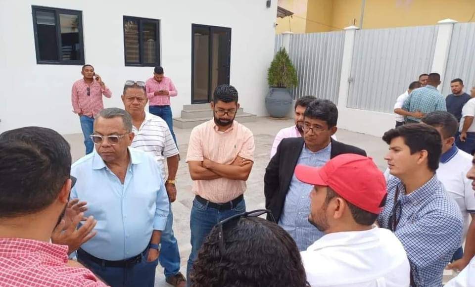 Cabe mencionar, que en los comicios primarios de 2008, Eduardo Maldonado lanzó una precandidatura presidencial, no obstante, declinó dos semanas después del anuncio debido a una multa millonaria impuesta por el extinto Tribunal Supremo Electoral (TSE) por incumplir la normativa electoral. 