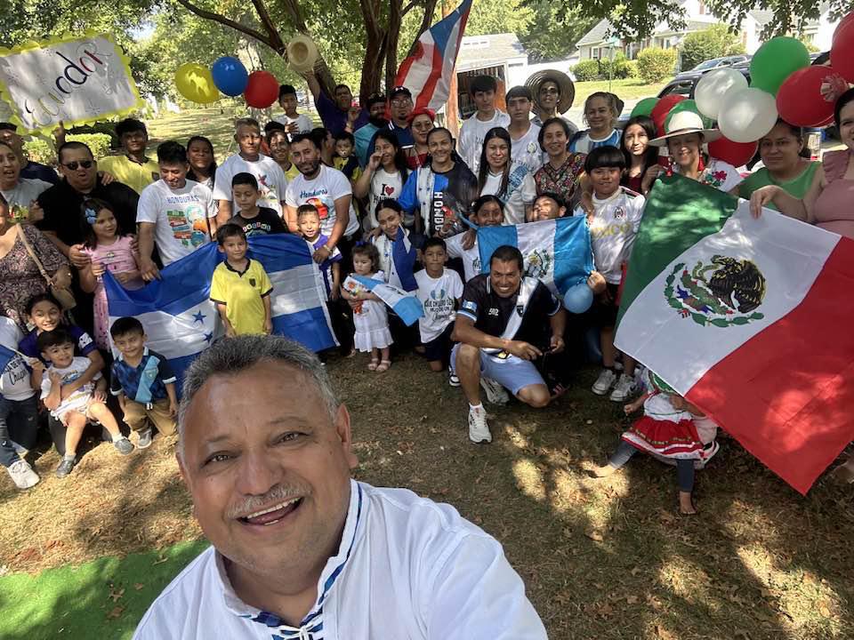 Pastor hondureño detenido por ICE en Maryland recupera su libertad