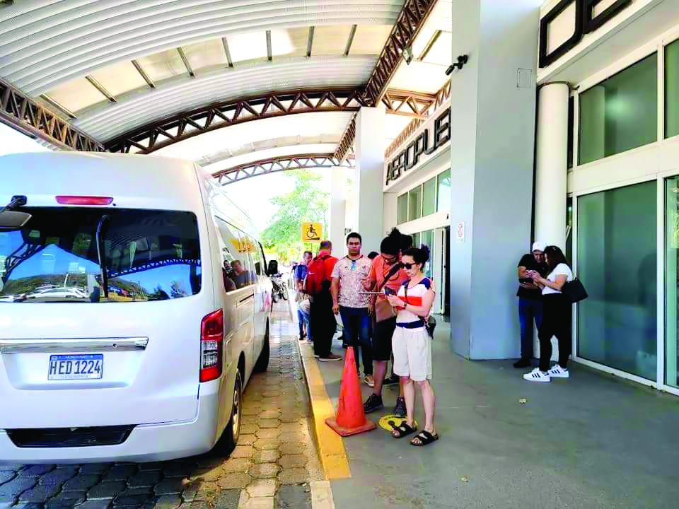 Gran Caimán es la más grande de las Islas Caimán, un territorio británico de ultramar en el Caribe con una población de 70 mil habitantes.