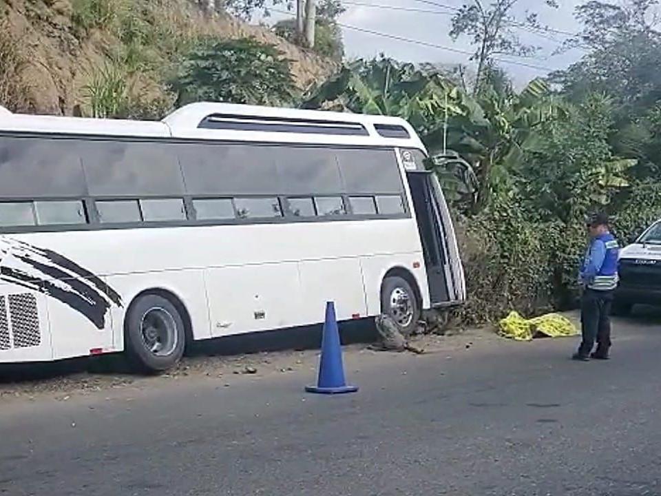 Choque entre moto y autobús deja muerto a empleado de EEH en Quimistán