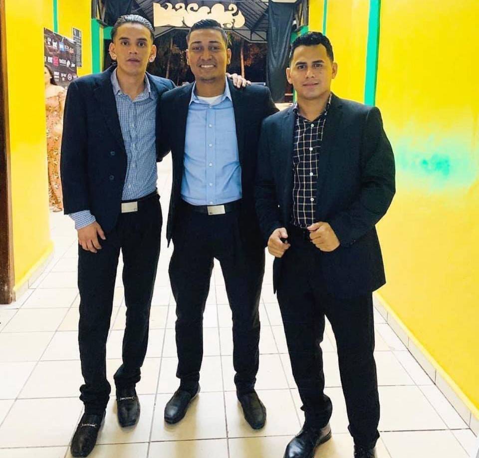 Supremo ha compartido varias historias de los momentos vividos con “Neekii Cruuz” e incluso ha dejado un extenso mensaje con varias postales donde compartían de su amistad.