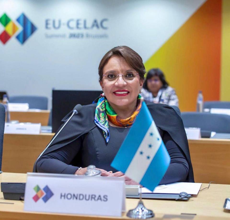 “Muchas felicidades en su cumpleaños querida Presidenta Xiomara Castro, desde Cuba reciba un abrazo fraterno”, le scribió el presidente de Cuba, Miguel Díaz Canel Bermúdez.