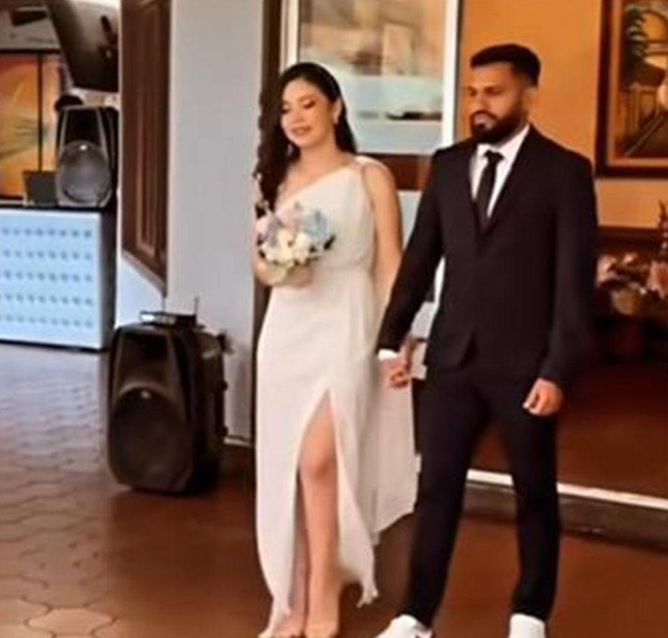 Madeline y Jorge Álvarez vivieron un momento especial ya que contrajeron matrimonio en un Hotel de Tegucigalpa, capital de Honduras.