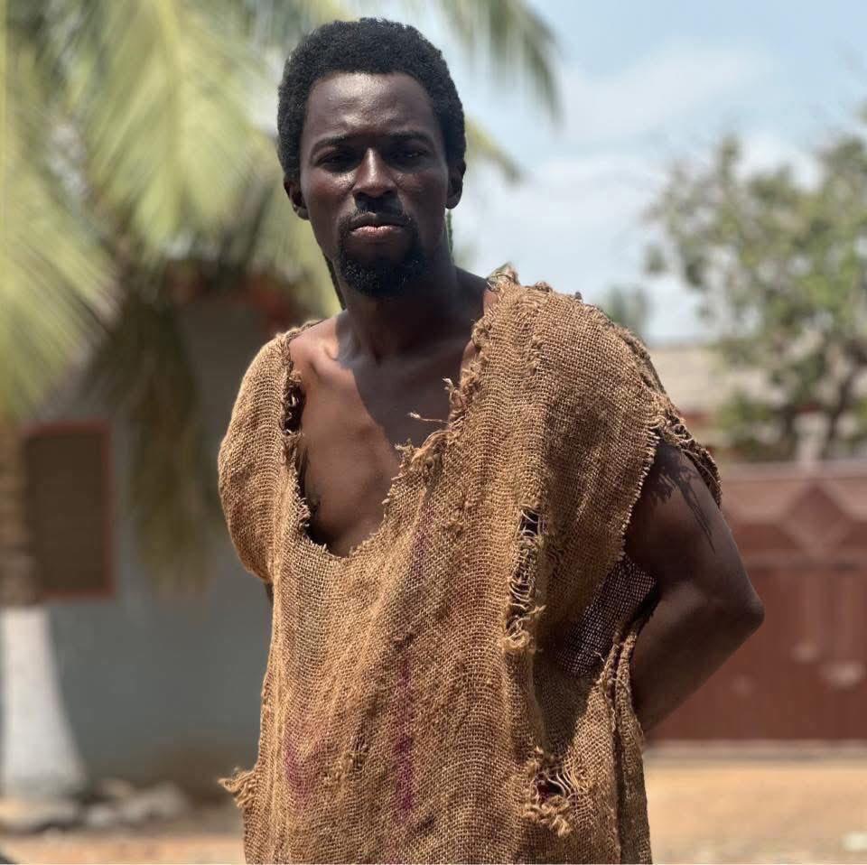 Construye arcas y al fallar profecía dice que él negoció con Dios por el mundo