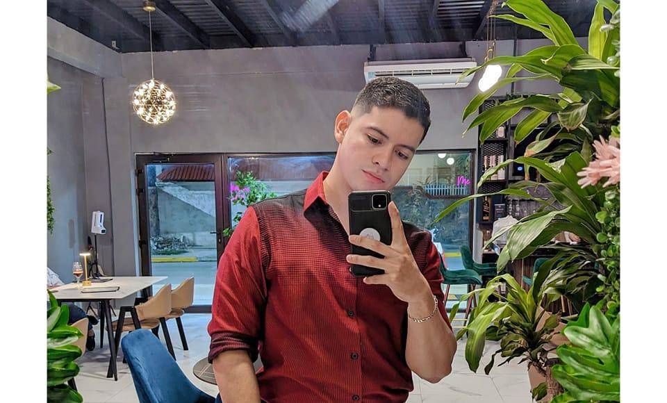 “Qué Dios lo tenga en su santa gloria, siempre estarás en nuestros corazones un beso hasta el cielo mi amor”, se despidió en las redes sociales una de sus tías.