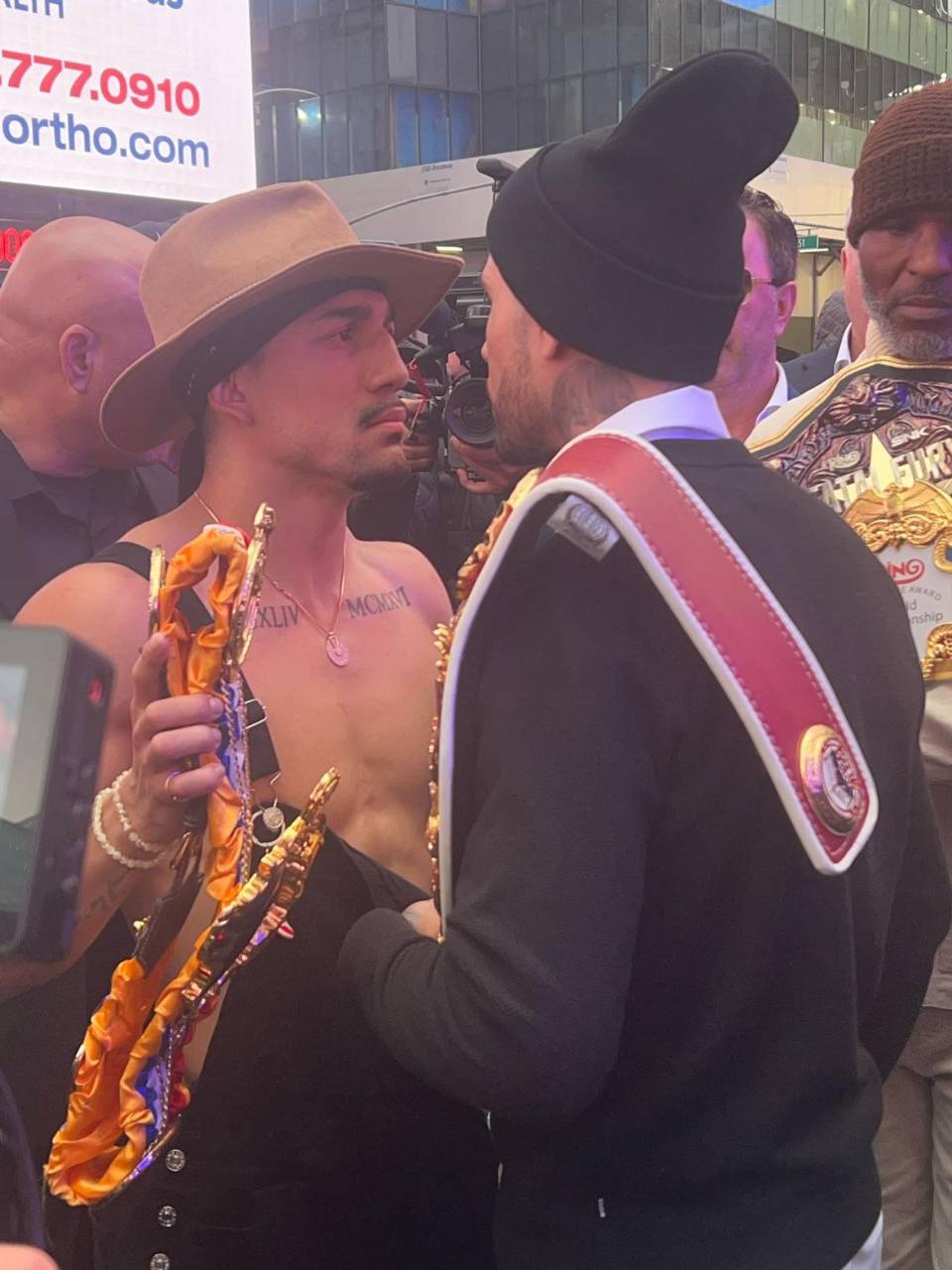 Teófimo López y Arnold Barboza, frente a frente en Nueva York.