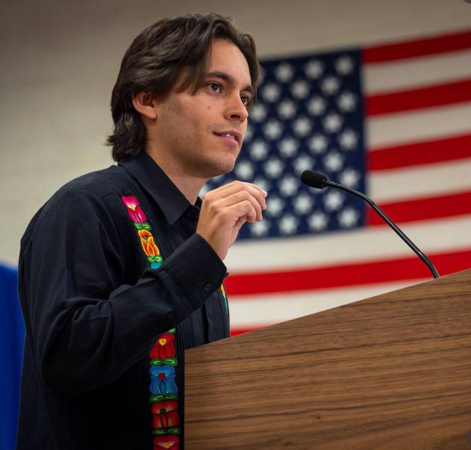 La cantidad que donó en esta ocasión Carlos Eduardo Espina asciende a más de 625,000 mil lempiras.