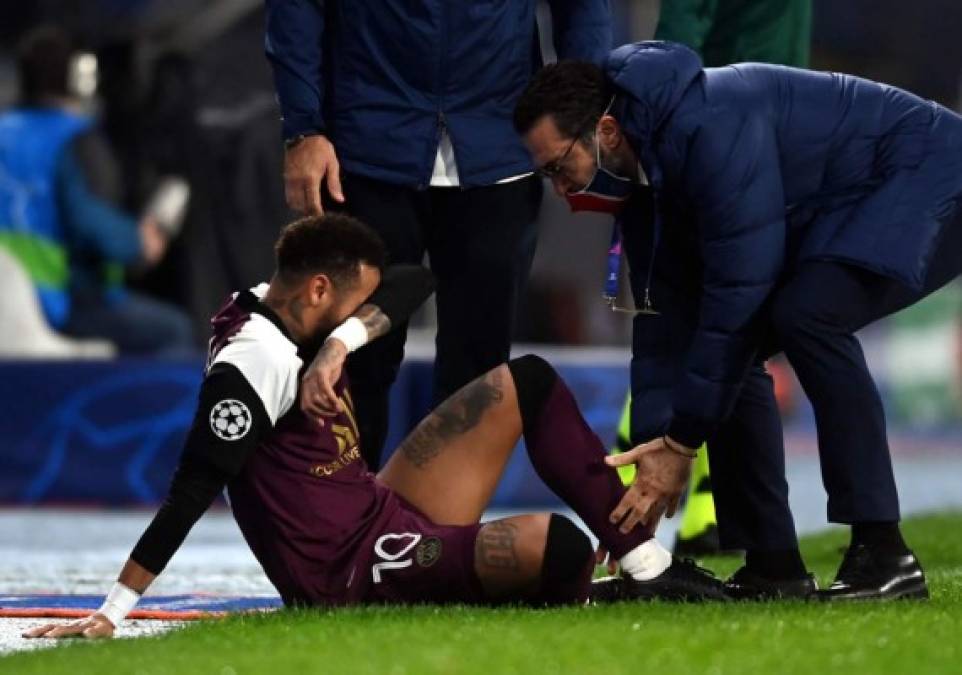 Neymar se lesionó en el aductor durante el partido PSG contra el Istanbul Basaksehir. Malas noticias para el club francés.