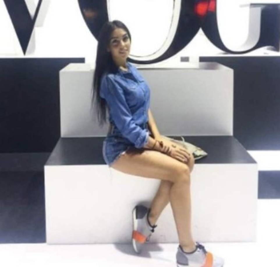 Georgina cuenta con 21 años de edad y es de Madrid, España.