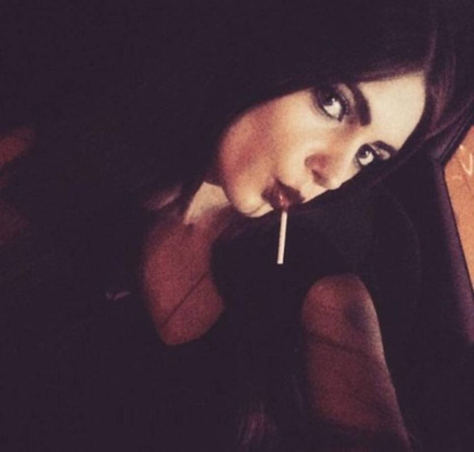 'No siento que hice nada malo, estaba vestida muy decentemente para la oficina, no provoqué a nadie', se defendió la joven.