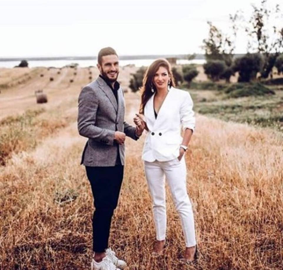 El centrocampista español del Atlético de Madrid, Koke Resurrección, dedicó un 'te quiero y un feliz San Valentín' a su esposa Beatriz Espejel.