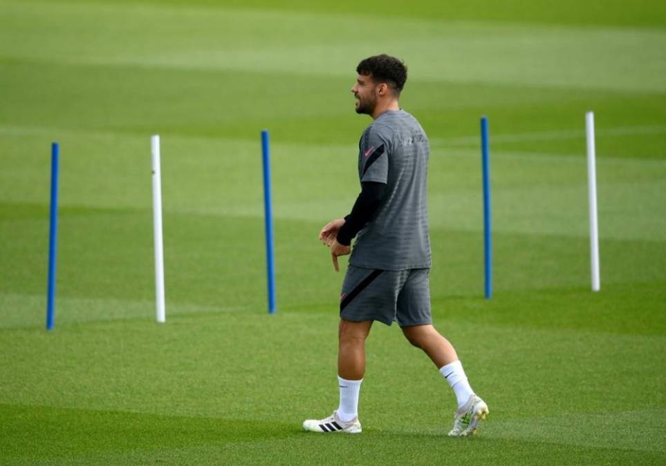 Juan Bernat: Lateral por la banda izquierda que no goza de muchos minutos y saldrá del PSG.