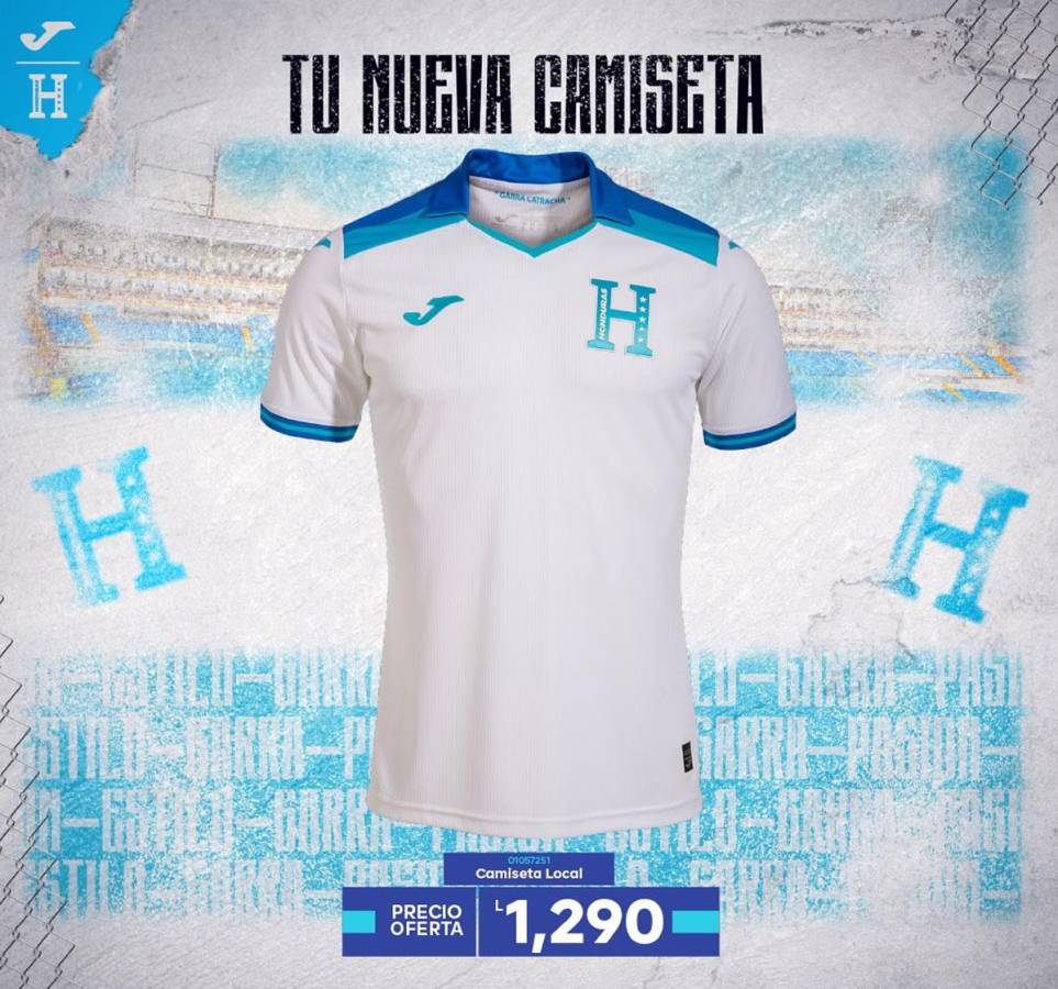 La camiseta de local de la Selección de Honduras y con un precio de 1,290 lempiras.