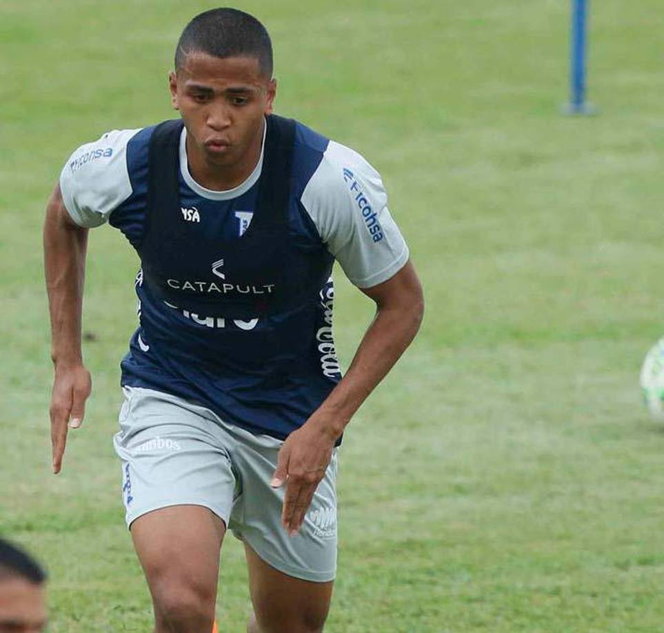 Rigo Rivas: El jugador de la Reggina de Italia será uno de los que comande la zona de ataque de la H. Estará por el sector izquierdo.