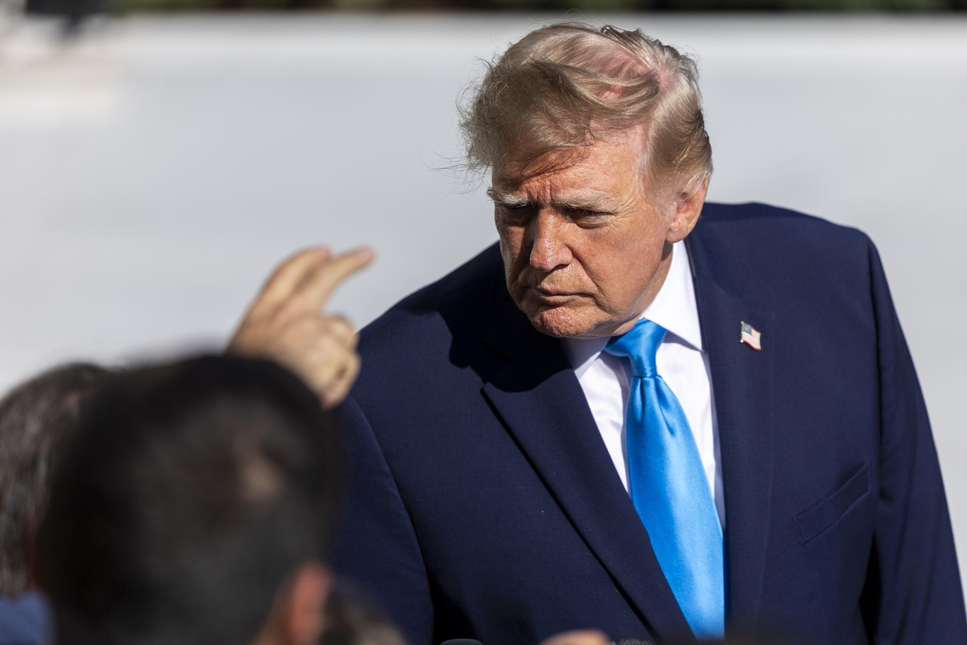 Trump dice que "todo saldrá bien" al ser preguntado si Machado debe regresar a Venezuela