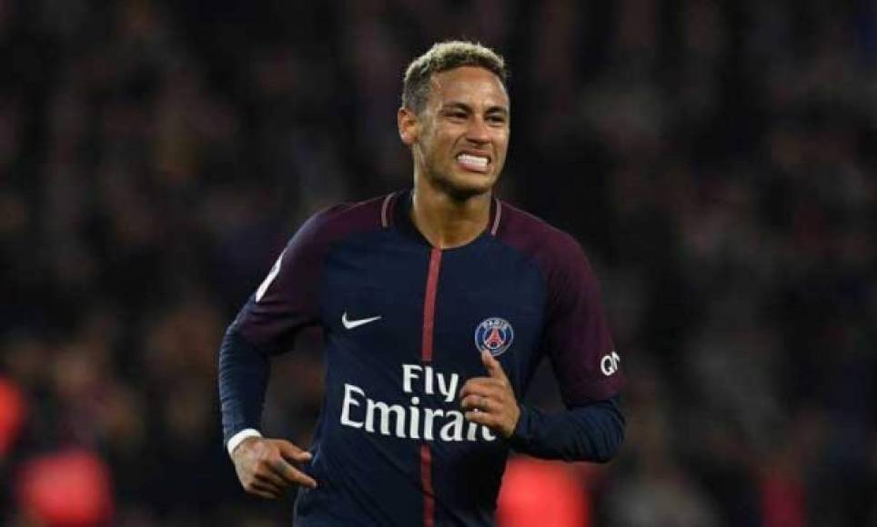 3- Neymar: El delantero brasileño del PSG de Francia percibe 91,5 millones de euros al año. Para sorpresas de algunos, no es el que más dinero gana.