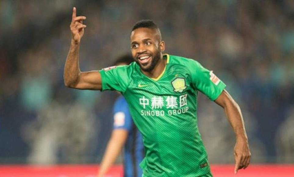 <br/>Cedric Bakambu: El delantero que ya jugó en España con el Villarreal, estuvo relacionado con el Barcelona, su fichaje no se dio, pero el jugador quiere irse de China.<br/>