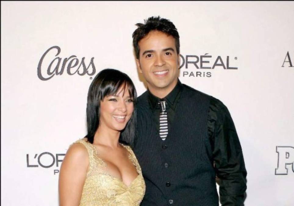 Estuvo casada con el cantante Luis Fonsi; se conocieron en México en el 2001 y fue solo hasta el 2003 que se reencontraron en Estados Unidos, él promocionando un disco y ella de gira con la telenovela Gata salvaje. En 2004 anunciaron su compromiso, casi al mismo tiempo que ella anunció que tenía cáncer de seno. El enlace matrimonial se llevó a cabo el 3 de junio de 2006 en Puerto Rico.