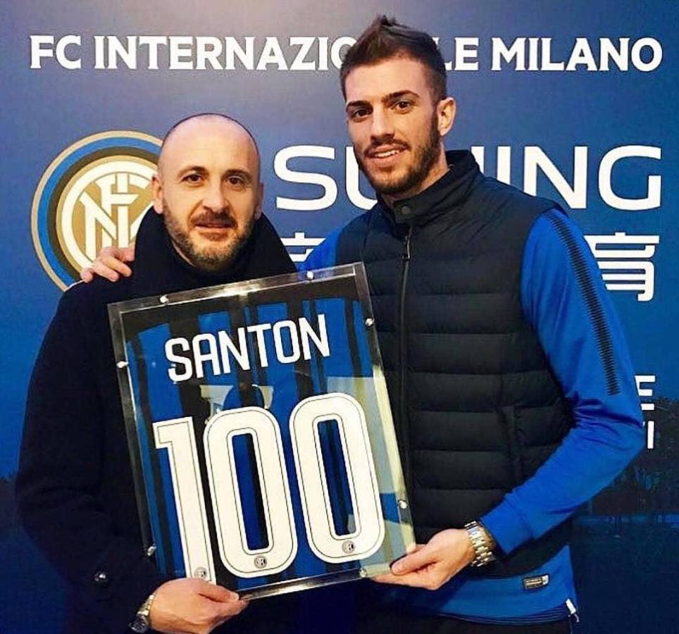 Davide Santon ganó un total de cinco títulos con el Inter de Milán; entre ellos la Liga de Campeones de Europa.