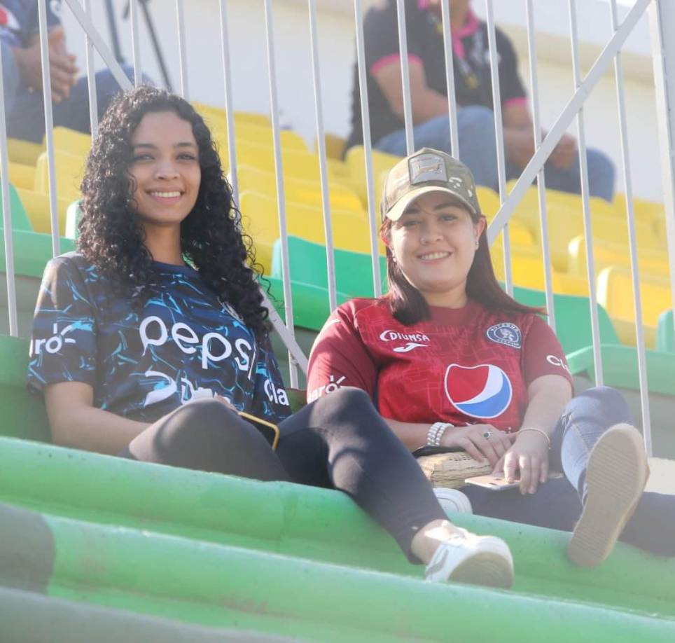 Estas bellas chicas posaron para las cámaras de Diario LA PRENSA.