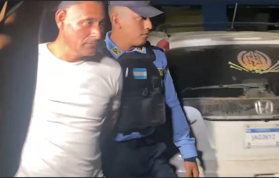 “Así te quería agarrar”: habla el guardia capturado tras crimen en autobanco