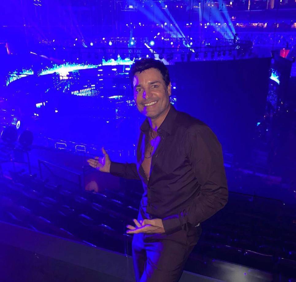 “Era importante para mí entregarles a mis fans un proyecto completo, un álbum de agradecimiento por todo el tiempo que han estado allí apoyándome y dándome cariño. Me preguntaba si ellas saben que yo también las quiero, y esta es mi forma de expresárselo”, se sinceró.