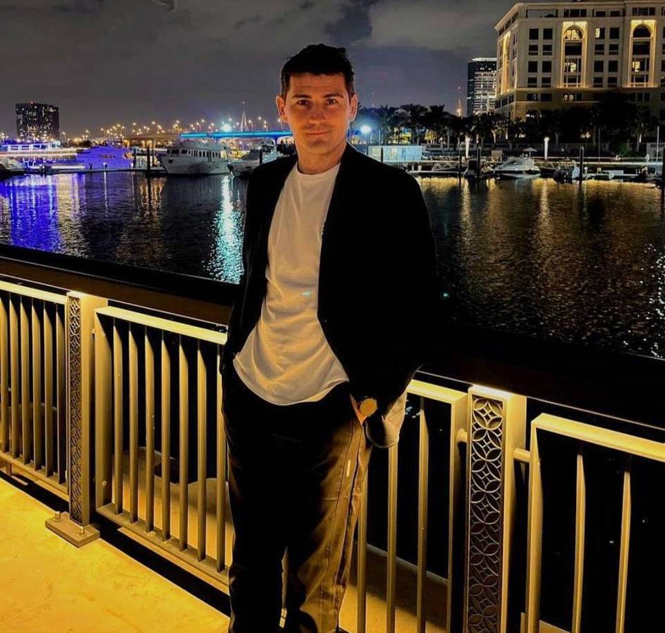 El exjugador del Real Madrid y de la selección española Iker Casillas no tardó en reaccionar ante la publicación de la noticia de su supuesta relación con Rocío Osorno.