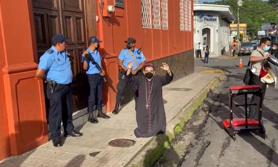 Las imágenes de la persecución y represión a sacerdotes por el Gobierno de Ortega en Nicaragua
