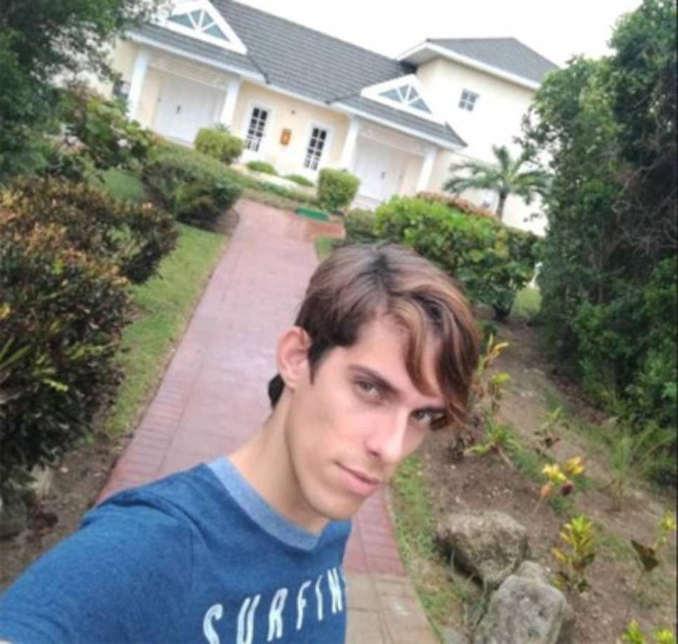 El joven eliminó las imágenes y posteriormente bloqueó su cuenta de Instagram tras la filtración de su lujosa vida.