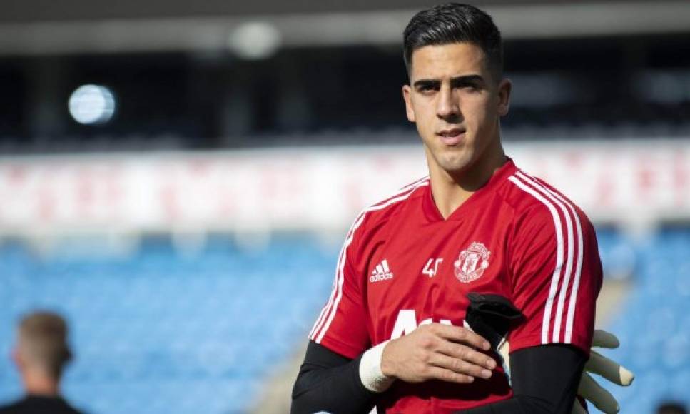 Joel Pereira: El portero portugués no sigue en el Manchester United y jugará en el Hearts de la Liga de Escocia. Cuenta con 23 años de edad y es el quinto préstamo de su carrera, luego de pasos por el Rochdale, Belenenses, Vitoria Setubal y Kortrijk.