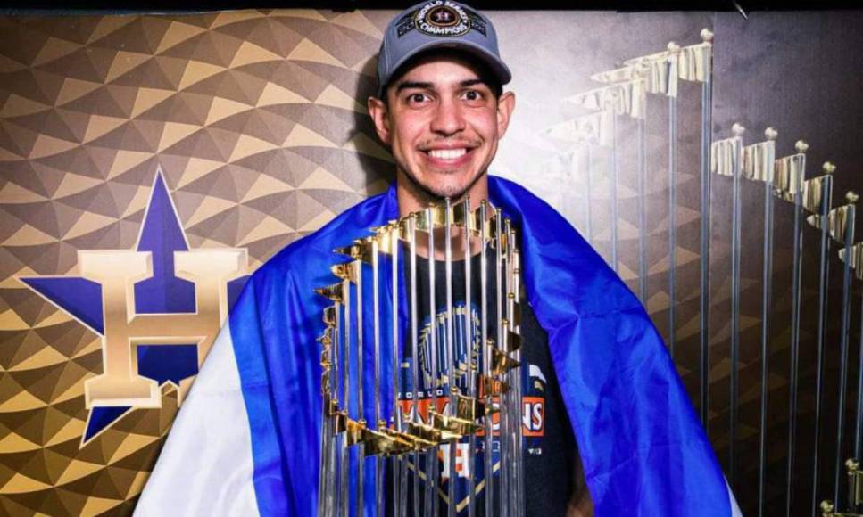 A sus 28 años se coronó campeón de las Grandes Ligas con los Astros de Houston. El hondureño se convirtió en el primero en lograrlo en el torneo de béisbol más importante del mundo.