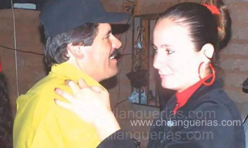 En el 2006 Emma concursaba en el certamen de belleza de la Gran Feria del Café y la Guayaba 2007; en dicho evento Joaquín la vio por primera vez teniendo la edad de 17 años.