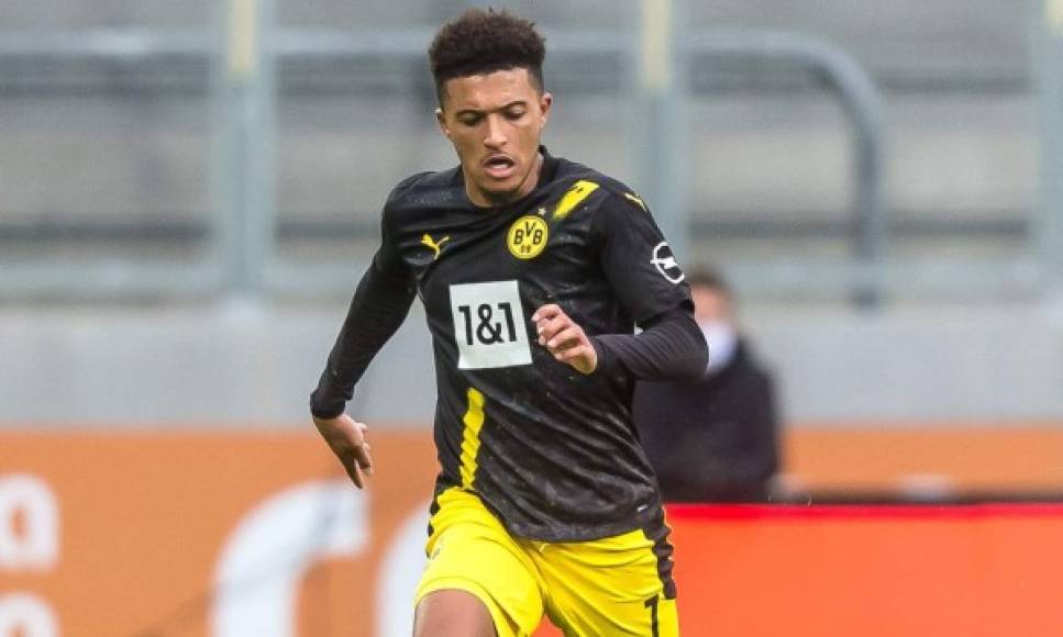 Otro capitulo más del gran culebrón en este mercado de fichajes: Jadon Sancho y Manchester United. Según ha informado el diario The Sun, el atacante del Borussia Dormund está convencido de que será de los 'reds devils' antes de que se cierre el cierre esta ventana de fichajes.<br/><br/>El extremo habría incluso pedido a sus asesores que 'hagan todo lo posible' para cerrar un trato ya. De acuerdo al medio inglés, el traspaso se podría cerrar si el Manchester paga unos 88 millones de euros por adelantado más un poco más en bonus. El precio inicial del club alemán era casi 120 millones.