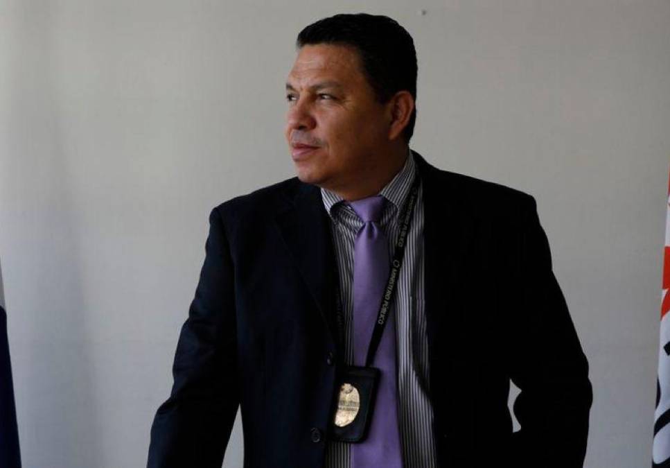 Entretanto, mencionó que en el caso de Luis Javier Santos, jefe de la Uferco, "´Mel´ Zelaya se lo quebró (lo sacó del proceso)". 