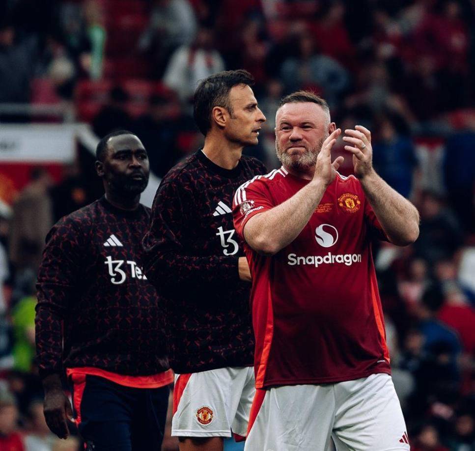 Lo que termina de sorprender es que Wayne Rooney apenas cuenta con 38 años de edad, inclusive es menor que Cristiano Ronalfdo.