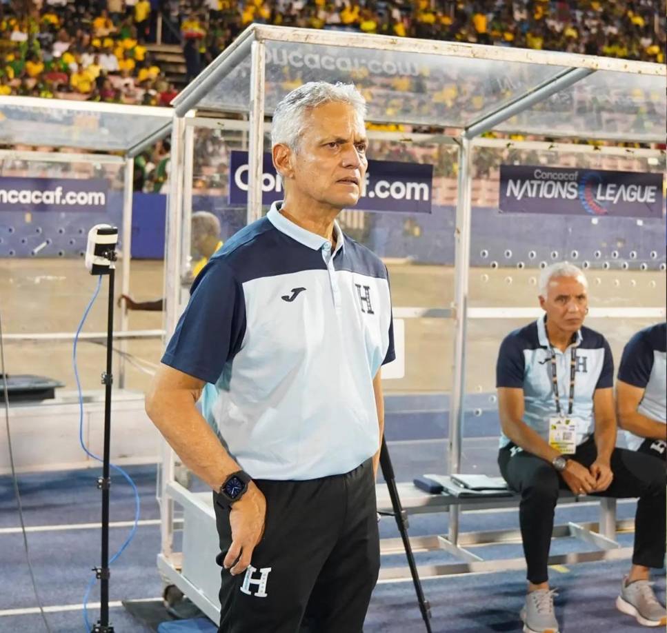 Reinaldo Rueda dará este viernes 8 de noviembre la convocatoria oficial para los compromisos ante México. La ida será el 15 de noviembre a las 8:00 pm en San Pedro Sula mientras la vuelta se efectuará el 19 de noviembre a las 8:30 pm en la ciudad de Toluca.