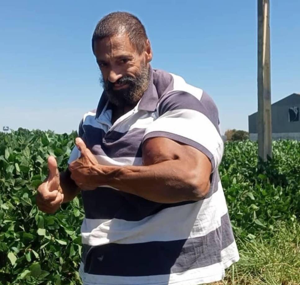El brasileño murió como consecuencia de las fuertes dosis de Synthol que se inyectó en sus músculos para aumentar su figura.