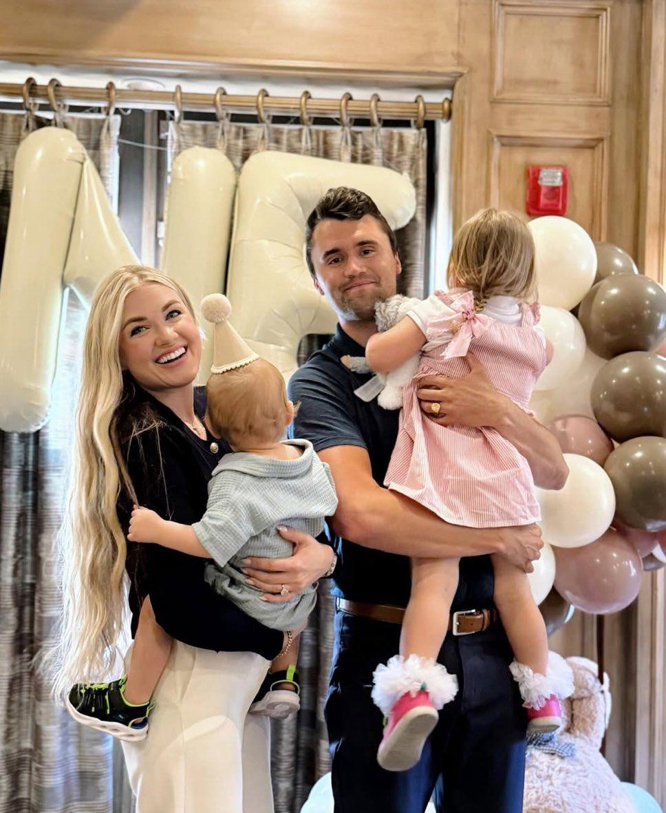 Familia de Charlie Kirk: así es su esposa y sus hijos