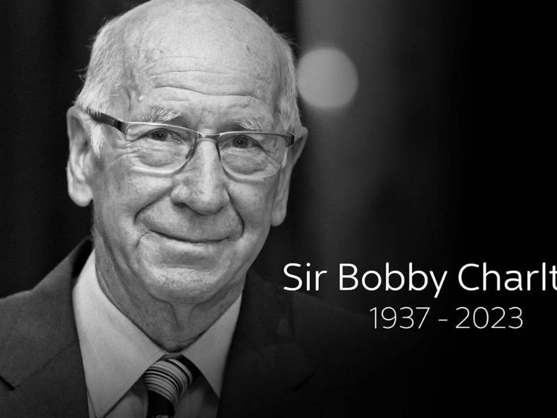 Muere a los 86 años Bobby Charlton, leyenda del fútbol inglés con la Selección de Inglaterra y con el Manchester United.