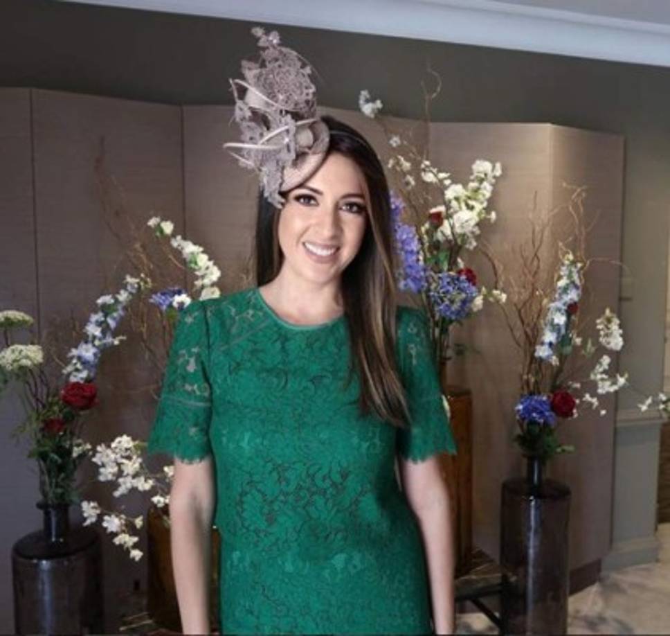 La hondureña Maity Interiano, presentadora de la cadena Univisión, lució elegante para la cobertura de la boda real entre el príncipe Harry de Inglaterra y Meghan Markle.