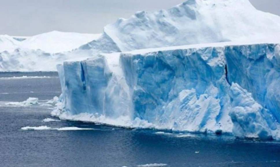 El calentamiento global tiene a los científicos preocupados por el derretimiento del hielo que conduce al aumento del nivel del mar en todo el mundo.