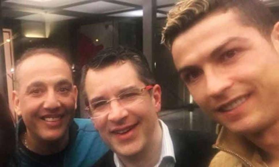 Javier Atala y Rafa Villeda, dirigentes del Motagua y Olimpia, compartieron hace unos días con el delantero portugués Cristiano Ronaldo.