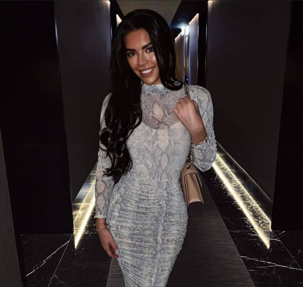 Gemma ha tenido que salir al paso y tuvo que aclarar que no fue la modelo cuyas fotos circulan en dicha red social del OnlyFans.