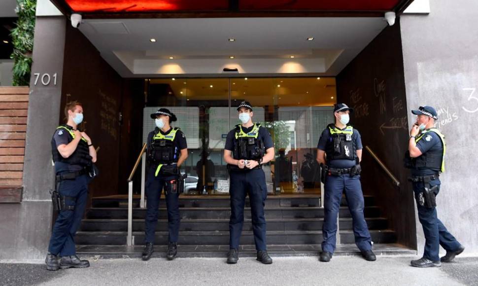 El “hotel del terror” donde tienen retenido a Djokovic en Australia