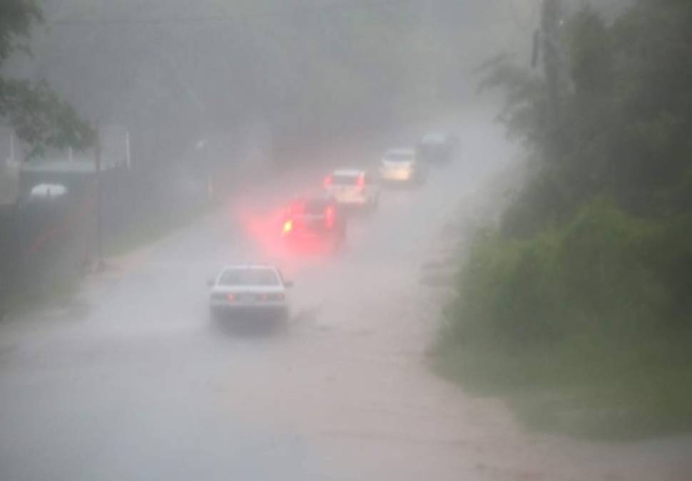 Las lluvias provocaron varios estragos en distintas partes del país.