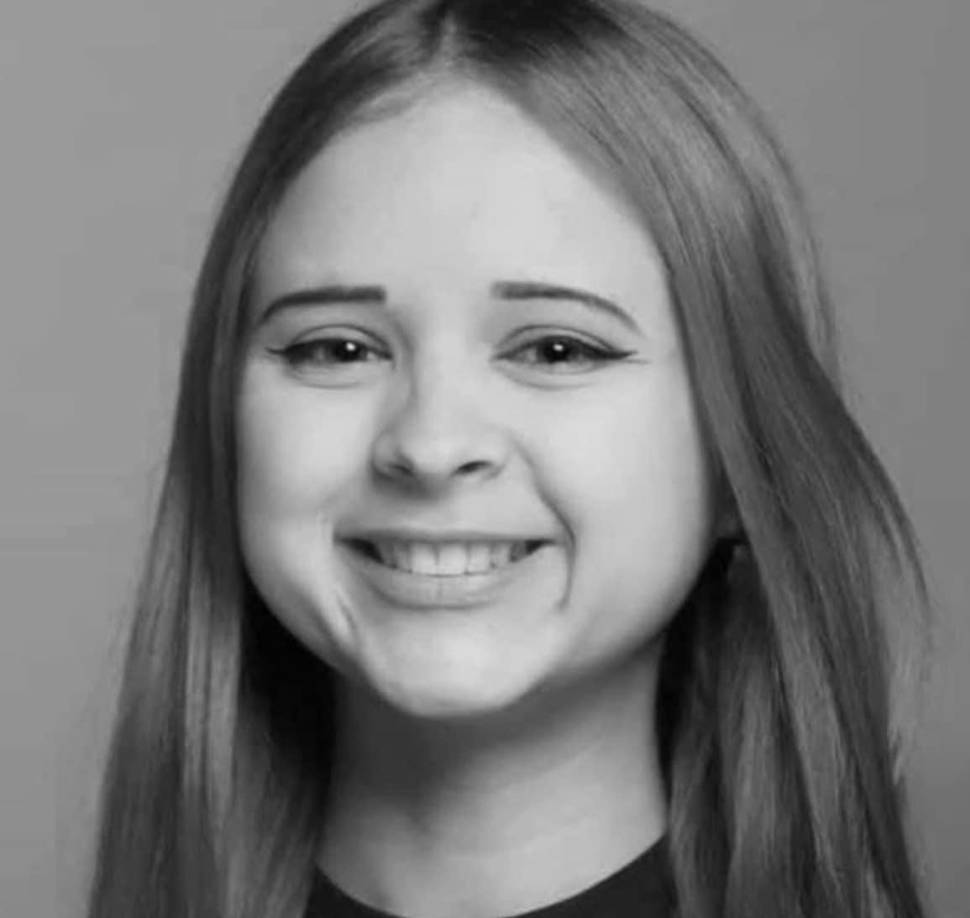 El <b>comisionado de la Policía</b>, <b>Antonio López Figueroa</b>, describió el caso como un “vil asesinato” y expresó sus condolencias a la familia de la joven. 