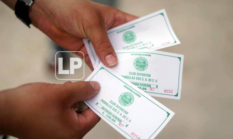 Estos son los boletos que imprimió el Parrillas One para el ingresó al estadio Luis Girón.