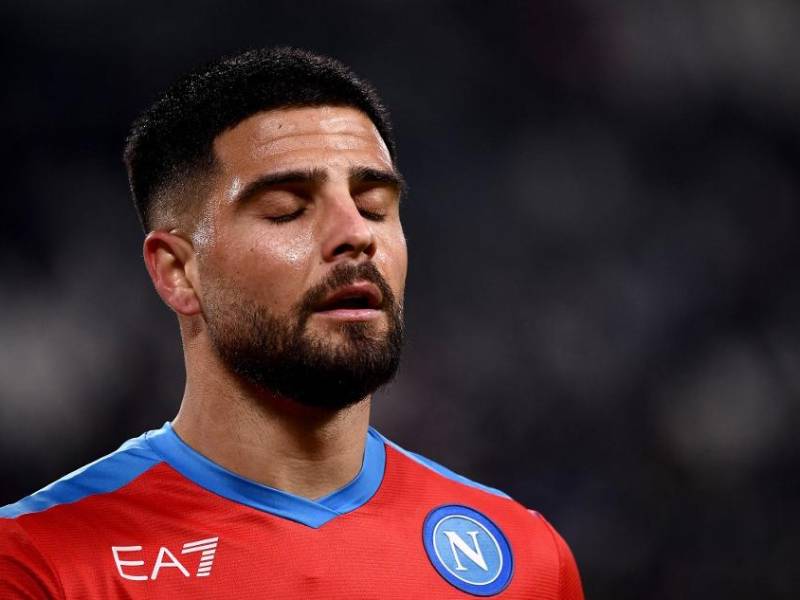Lorenzo Insigne deja al club de sus amores ya que no logró llegar a un acuerdo económico con el presidente del Napoli.