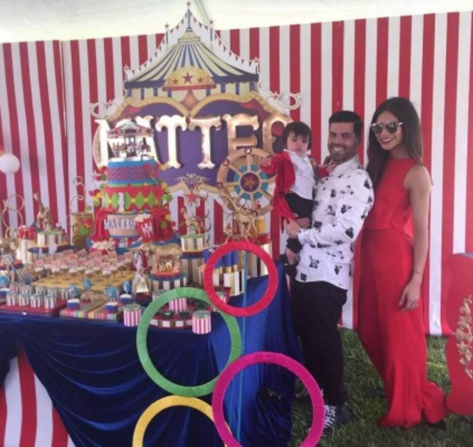 La fiesta tuvo una temática decorativa de circo y más de doscientos invitados estuvieron presentes para la ocasión.